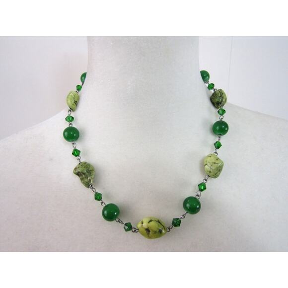 Green Bead Silver Tone Necklace 23" Whimsical Boho Cottagecore Festive Gem - Picture 1 of 4